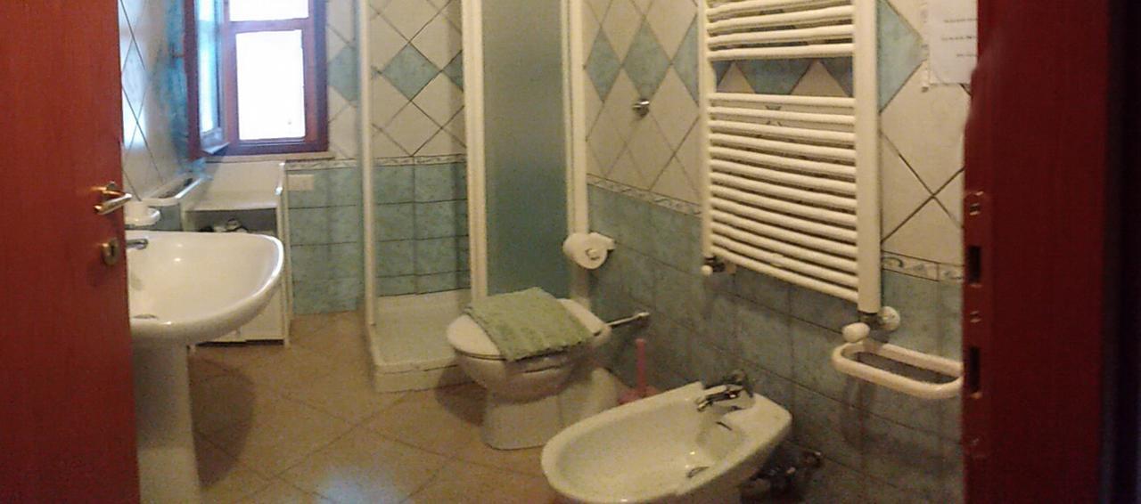Bed and Breakfast La Contea Сант'Анна-Аррези Экстерьер фото